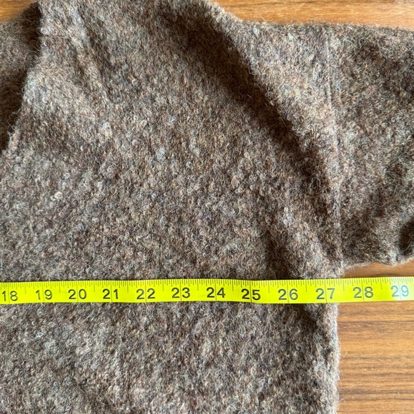 Peruvian Connection Brown V-neck Alpaca Sweater Large - Picture 13 of 13